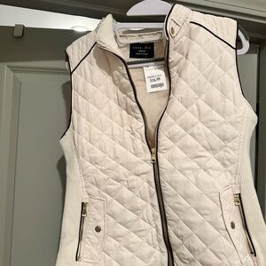 Love Tree Women's Quilted Vest in Cream